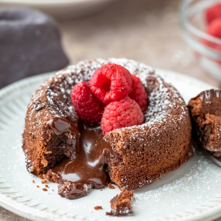 Molten Nutella Cakes - I Heart Eating