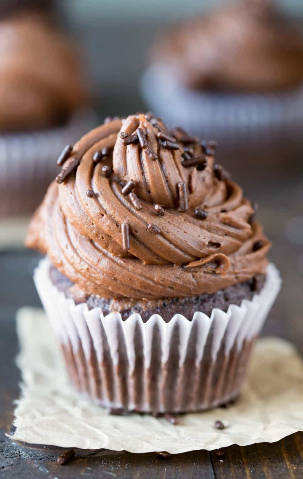 chocolate buttercream frosting 3 1000 - i heart eating