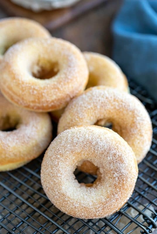 Baked Cinnamon Sugar Donuts - I Heart Eating