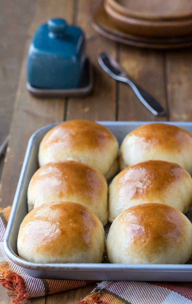 30 Minute Honey Butter Rolls - I Heart Eating