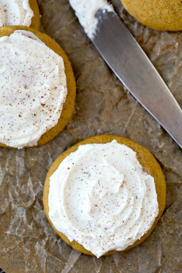 Melt-In-Your-Mouth Frosted Pumpkin Cookies - I Heart Eating