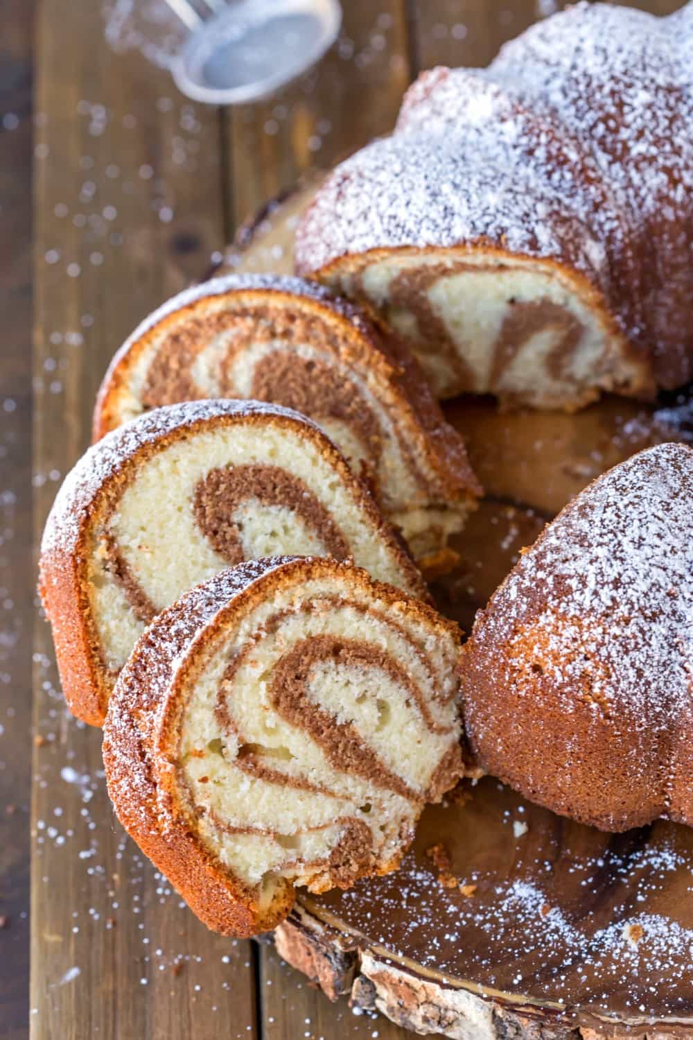 Cinnamon Swirl Bundt Cake - I Heart Eating