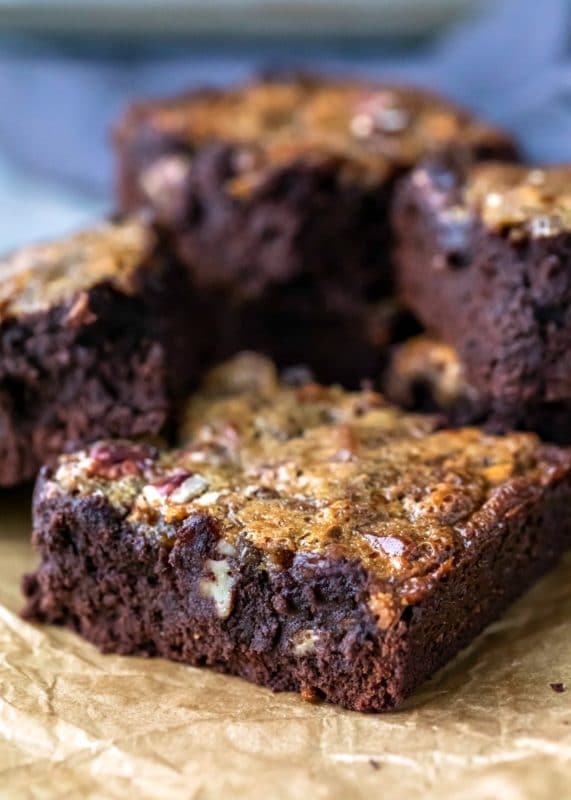 Pecan Pie Brownies - I Heart Eating