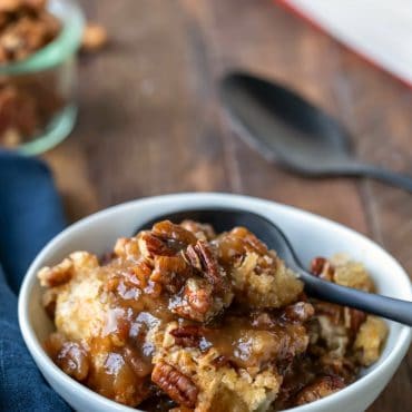 Pecan Pie Pudding Cake - I Heart Eating