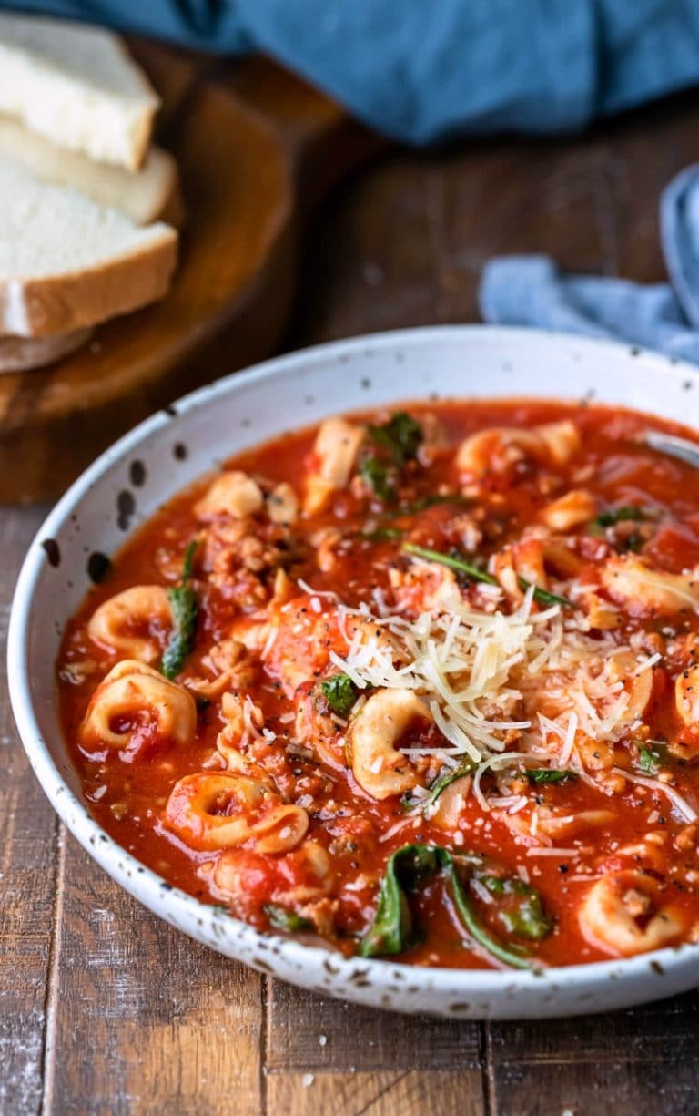 Slow Cooker Tortellini Soup - I Heart Eating