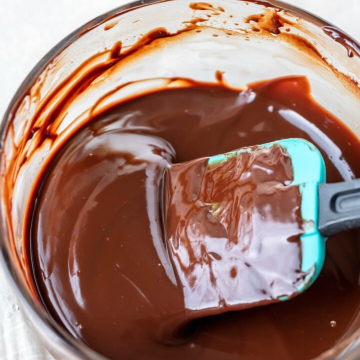 Easy Chocolate Ganache - I Heart Eating