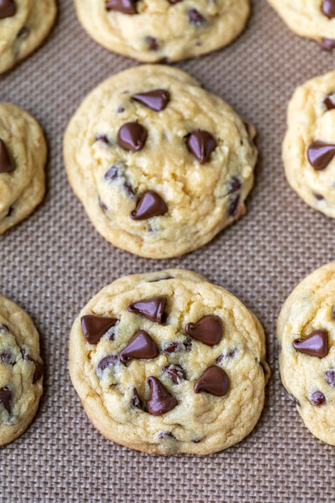 Chocolate Chip Pudding Cookies - I Heart Eating