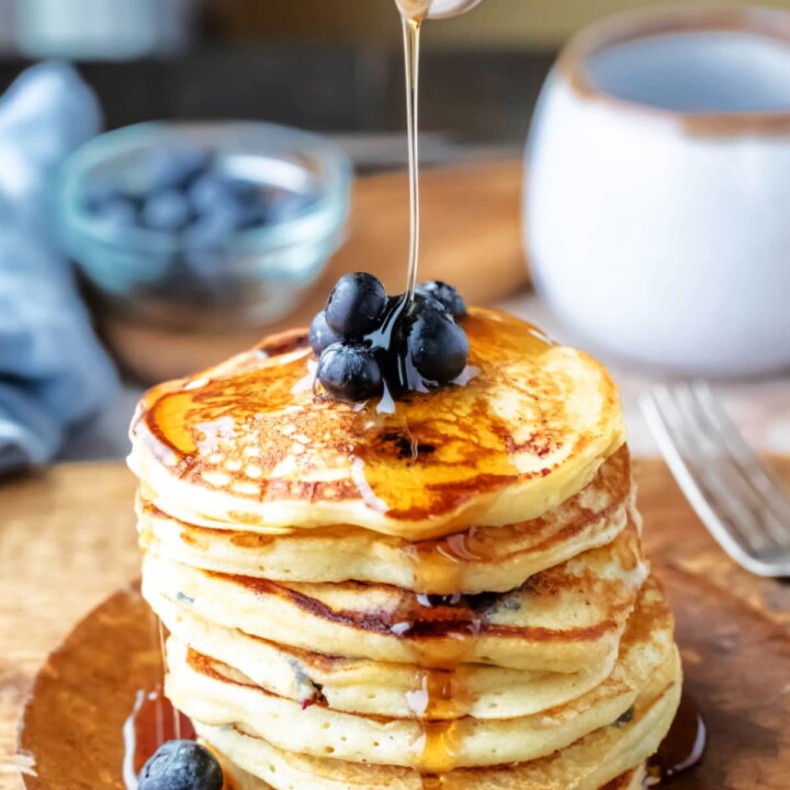 Blueberry Lemon Ricotta Pancakes - I Heart Eating