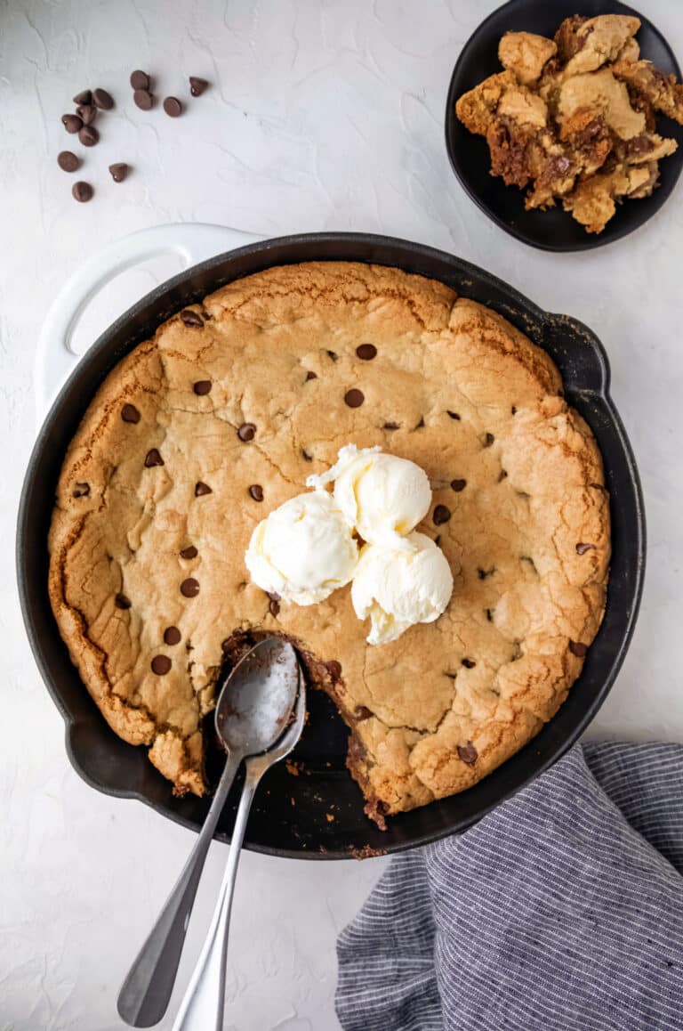 Easy Homemade Pizookie Recipe I Heart Eating