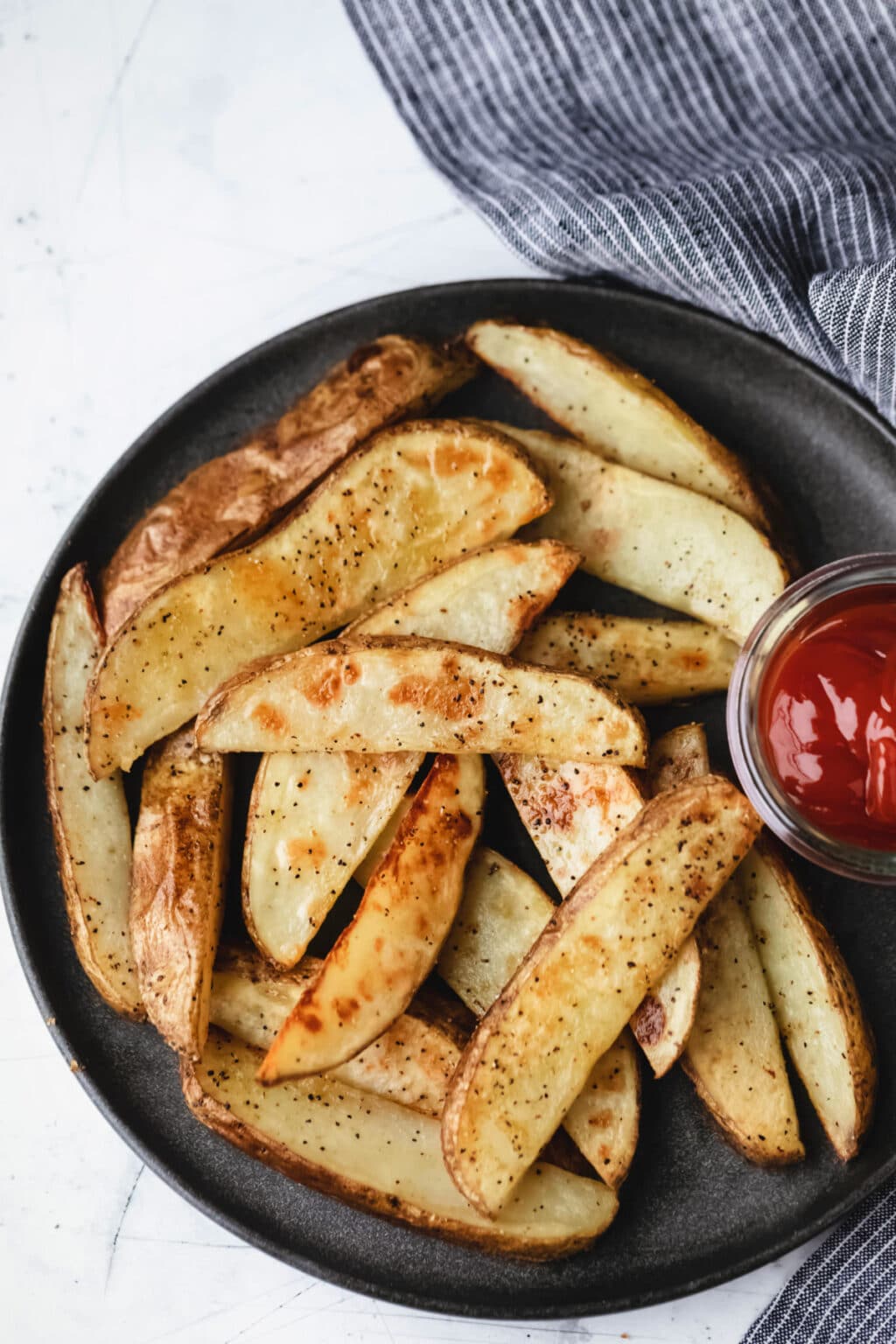 Oven Roasted Potato Wedges - I Heart Eating