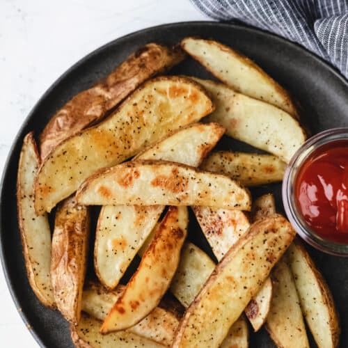 Oven Roasted Potato Wedges - I Heart Eating