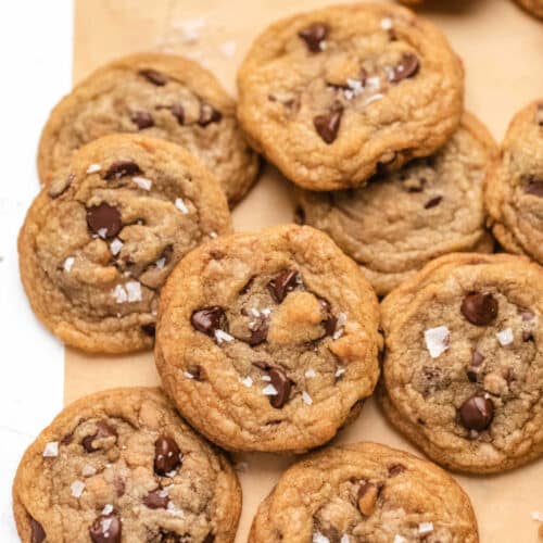 https://www.ihearteating.com/wp-content/uploads/2022/09/chocolate-chip-toffee-cookies-9-1200-500x500.jpg