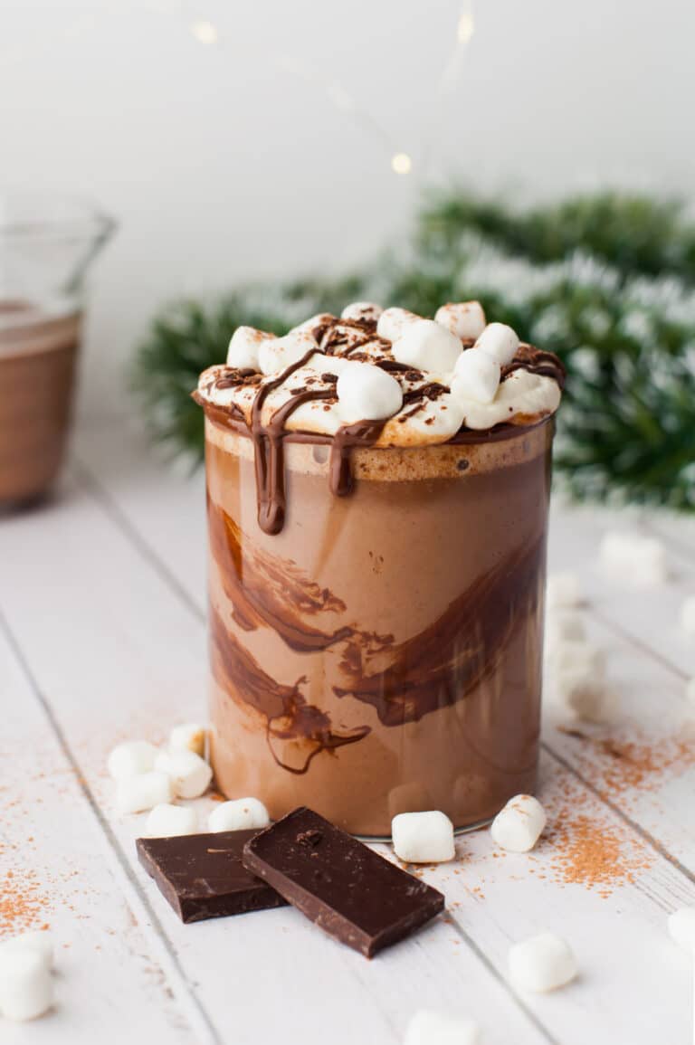 Easy Crock Pot Hot Chocolate - I Heart Eating