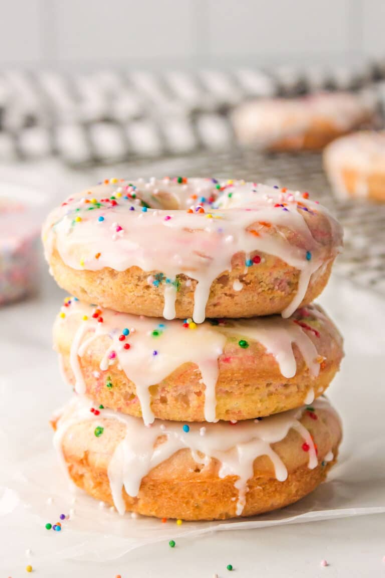 Baked Funfetti Donuts - I Heart Eating