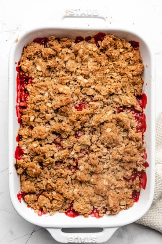 Strawberry Rhubarb Crisp - I Heart Eating