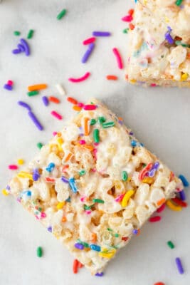 Funfetti Rice Krispies Treats - I Heart Eating