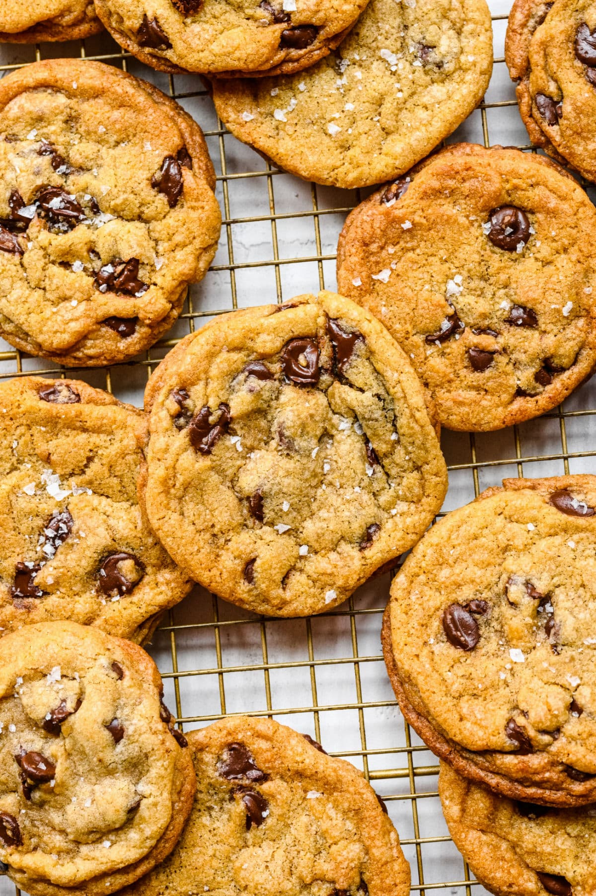 Chewy Chocolate Chip Cookie Recipe - I Heart Eating