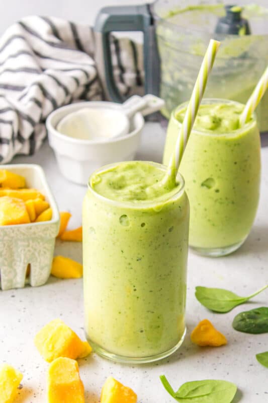 Tropical Green Smoothie - I Heart Eating