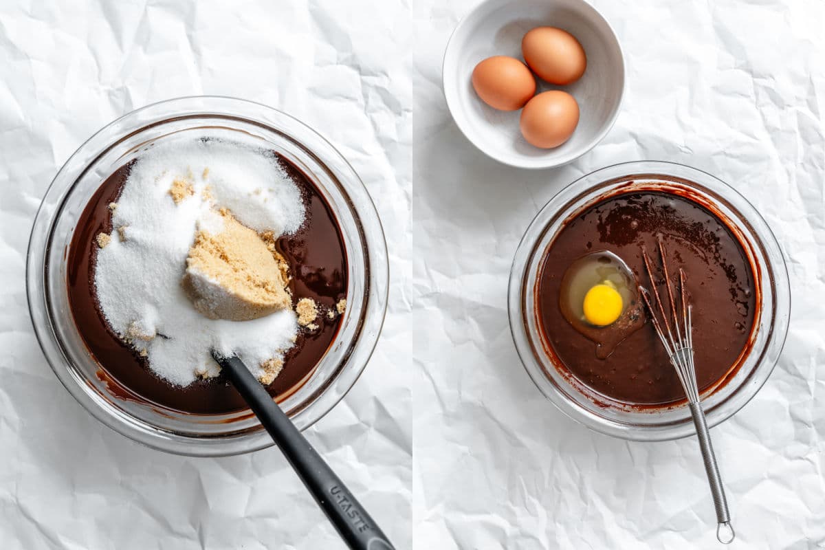 Les sucres sur le beurre et chocolat fondus à côté des œufs remués dans le mélange de chocolat.